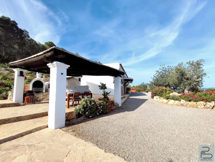 Casa Can Lluc Con Piscina, Jardin Y Vista Al Campo Sant Miquel De Balansat Exterior photo