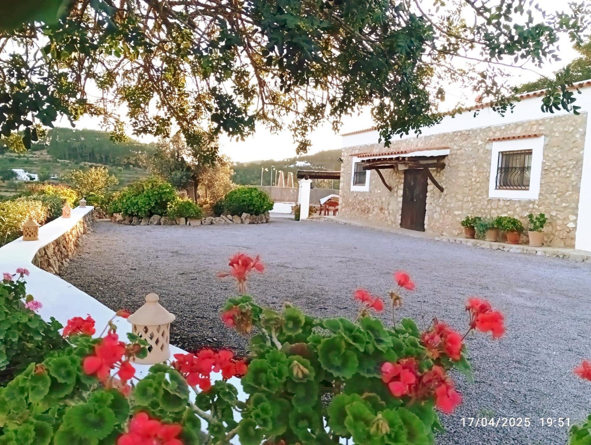 Casa Can Lluc Con Piscina, Jardin Y Vista Al Campo Sant Miquel De Balansat Exterior photo